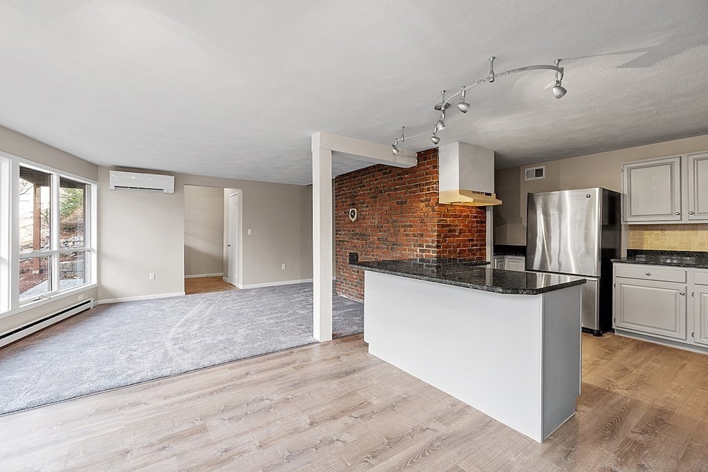 200 Boxford Road