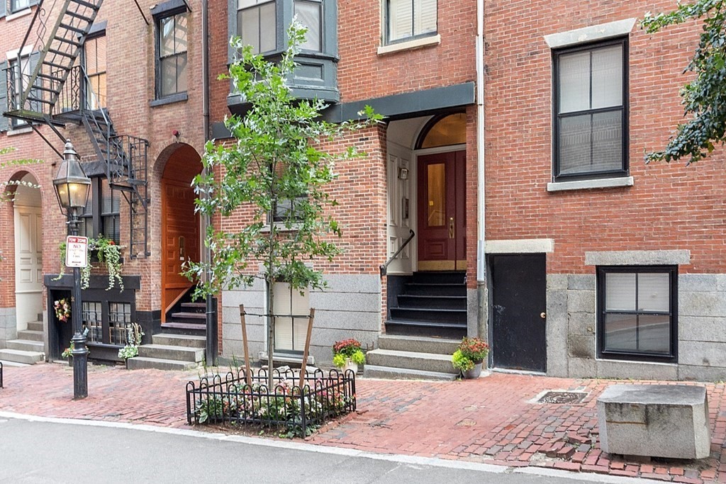 54 Temple St # 2