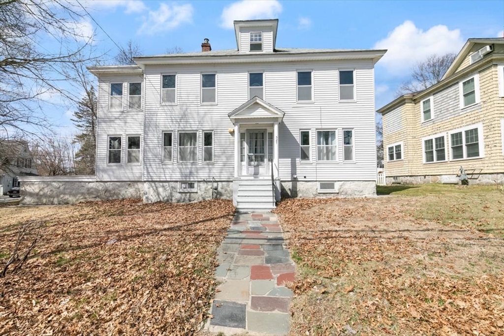 527 Lowell St