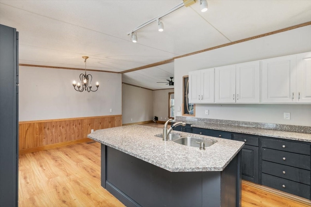 84 Forest Rd