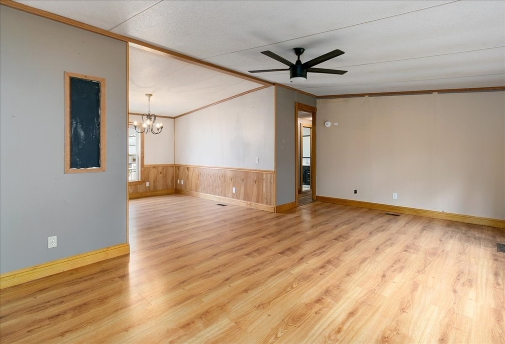 84 Forest Rd