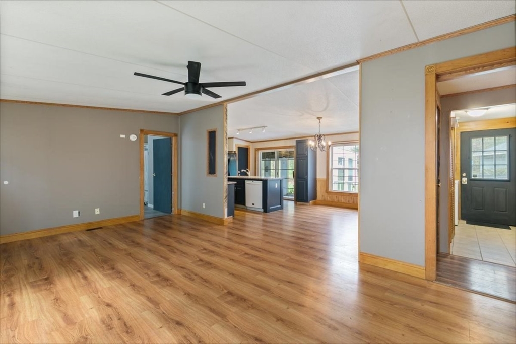 84 Forest Rd