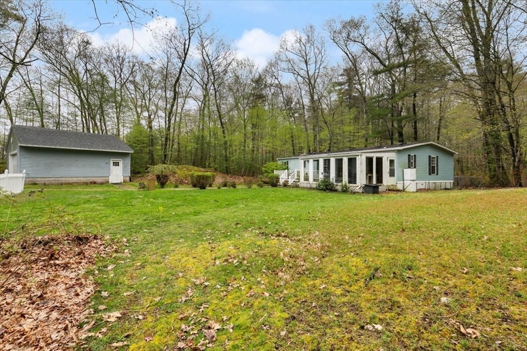 84 Forest Rd