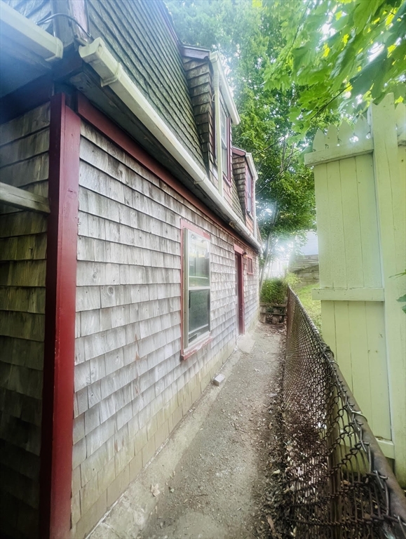 43 Island Ave