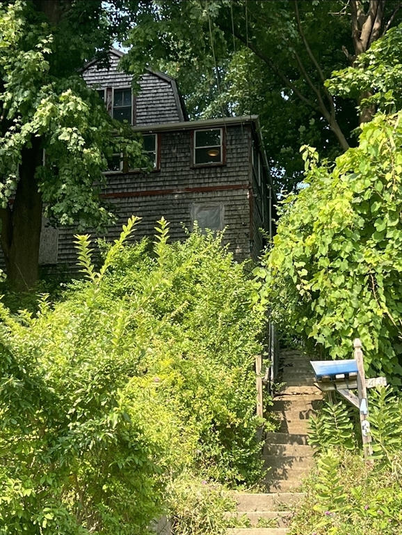 43 Island Ave