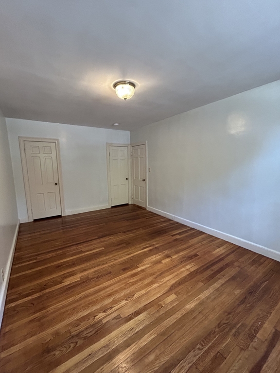 60 Sutherland # 1