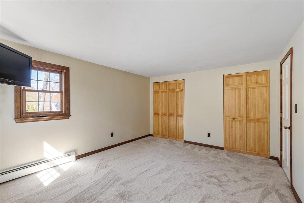 53 Longfellow Dr