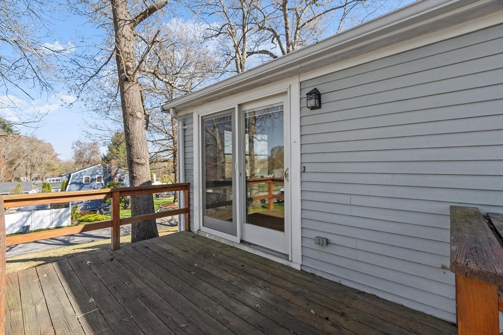 53 Longfellow Dr