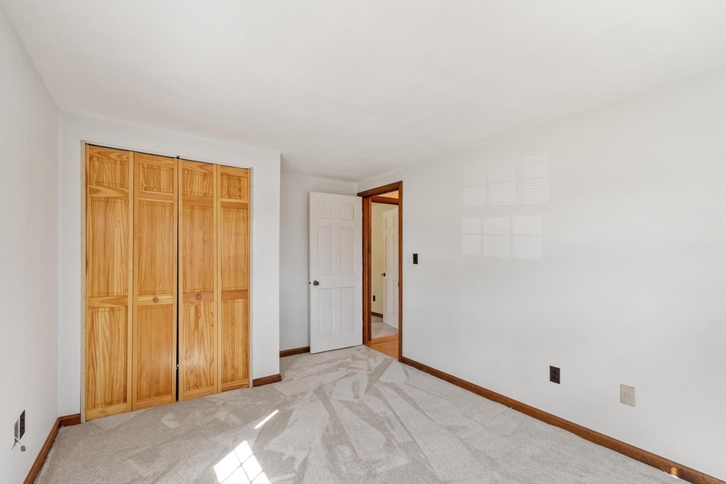 53 Longfellow Dr