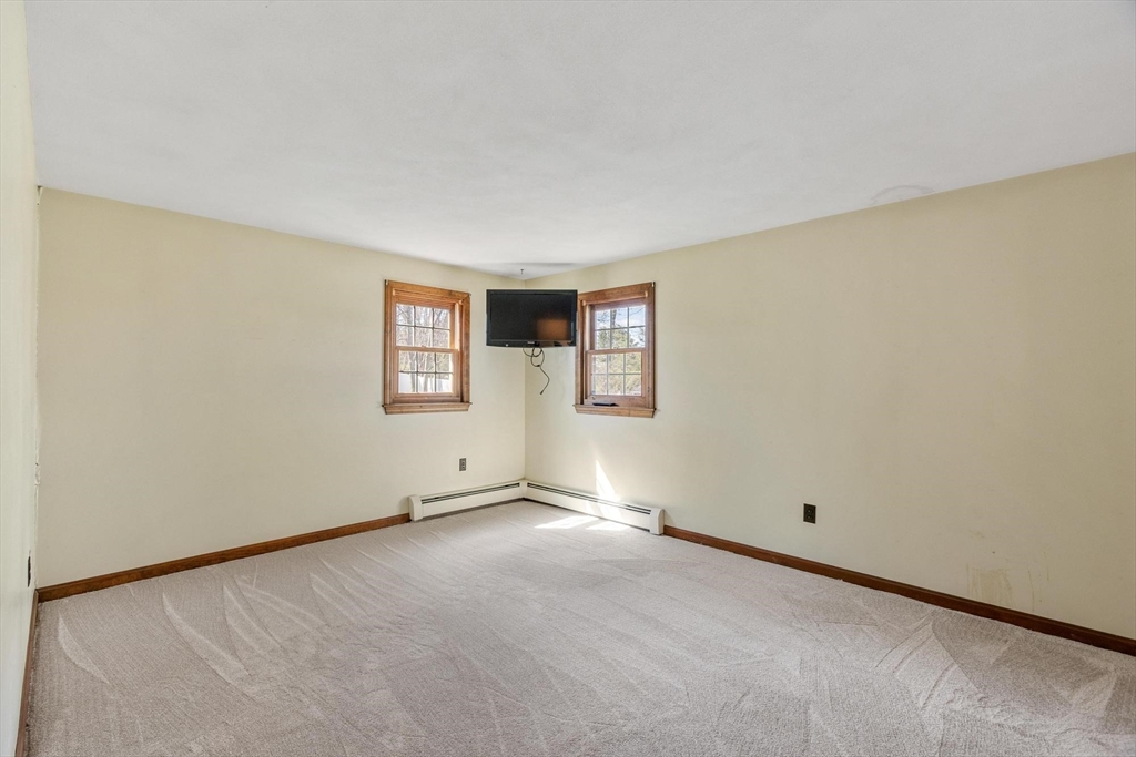 53 Longfellow Dr