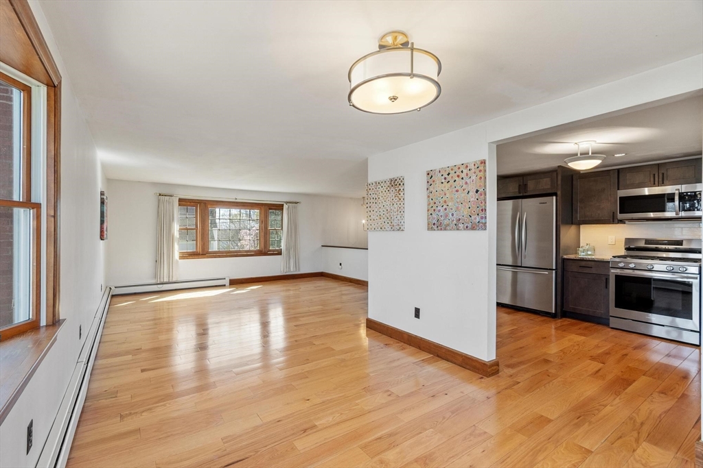 53 Longfellow Dr
