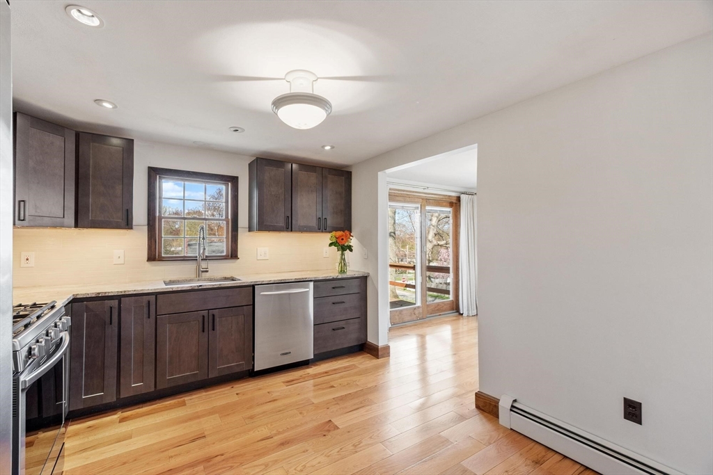 53 Longfellow Dr