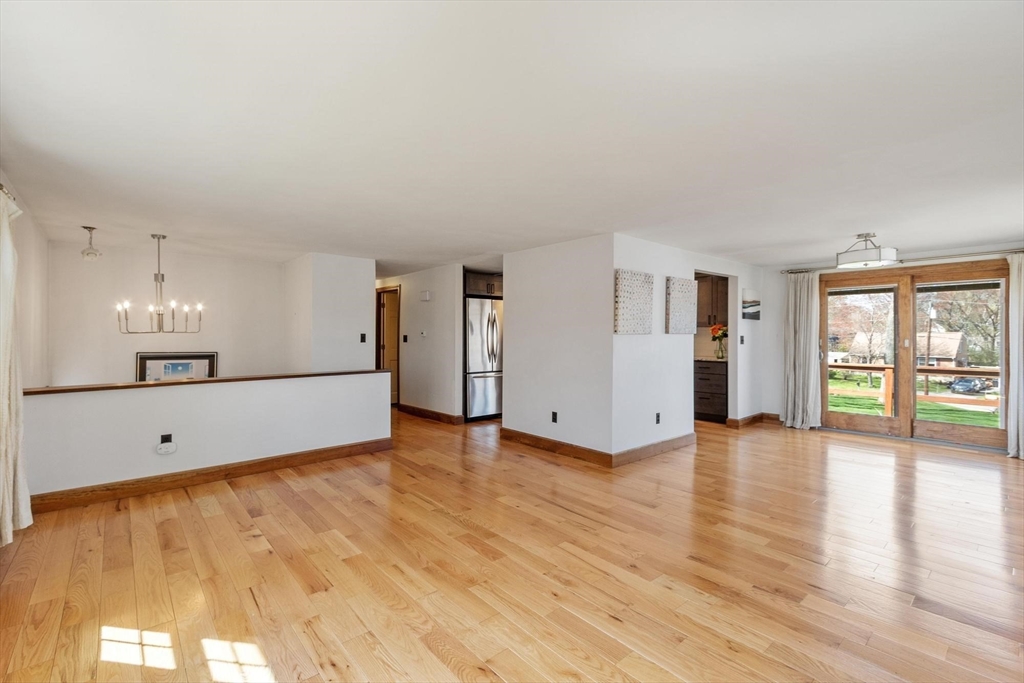 53 Longfellow Dr