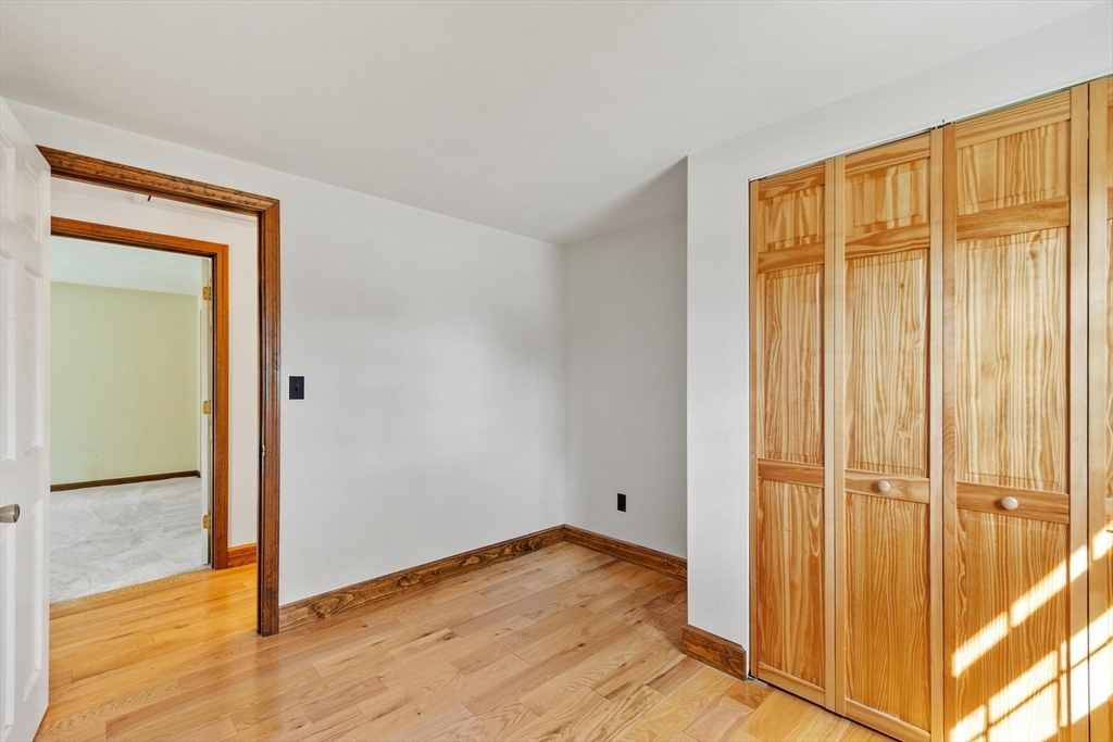 53 Longfellow Dr