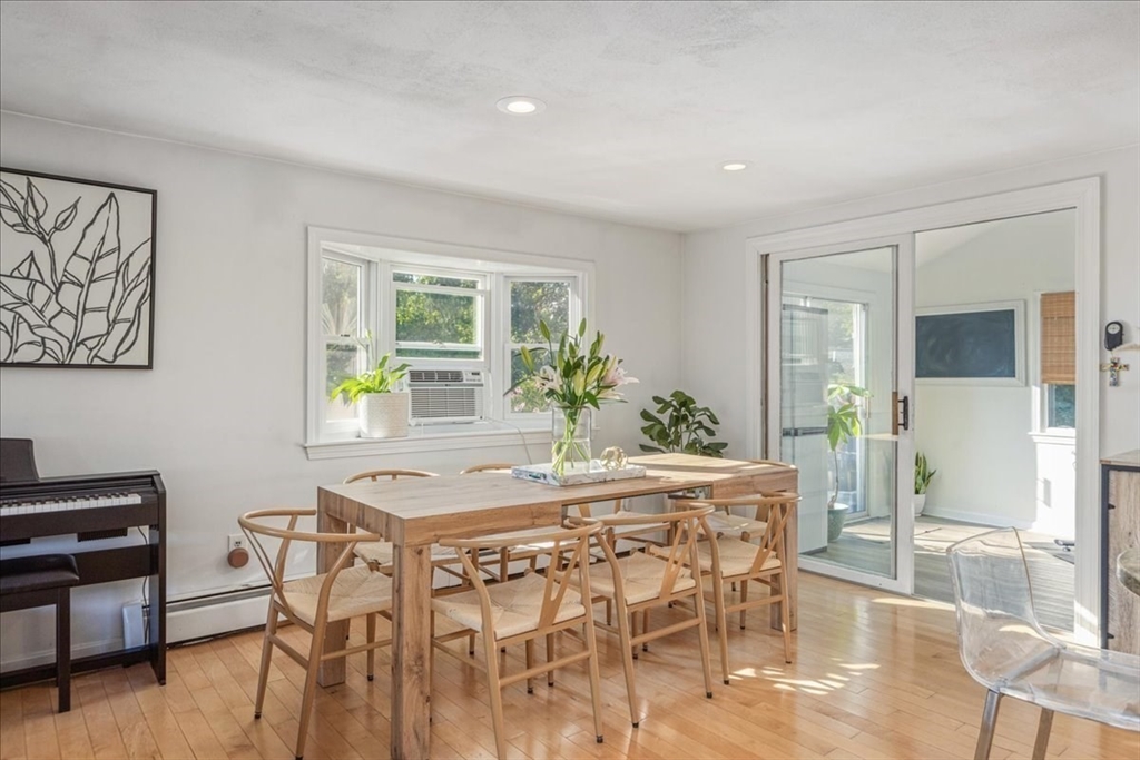 49 Longfellow Dr