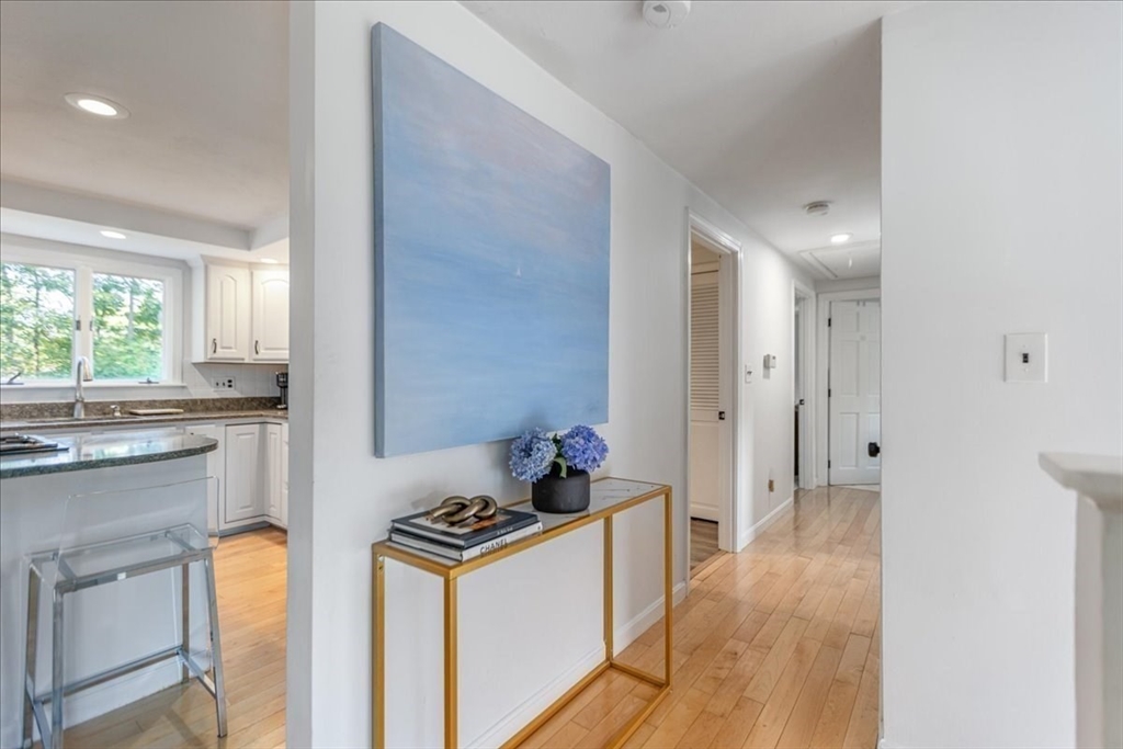 49 Longfellow Dr