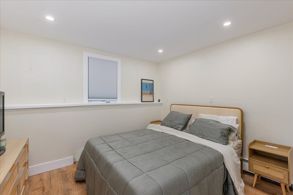 49 Longfellow Dr