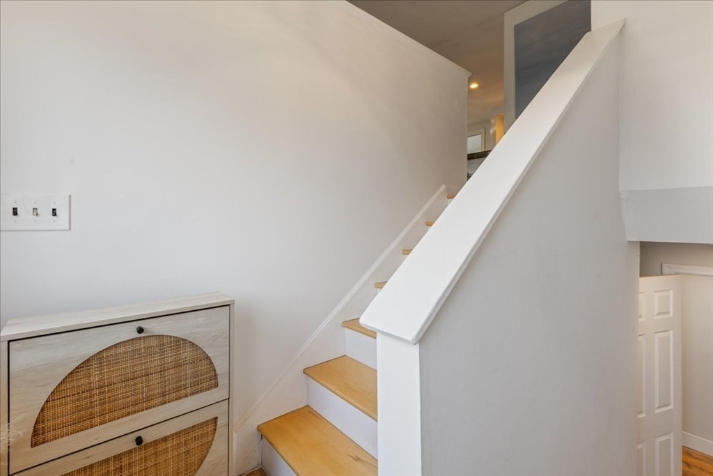 49 Longfellow Dr