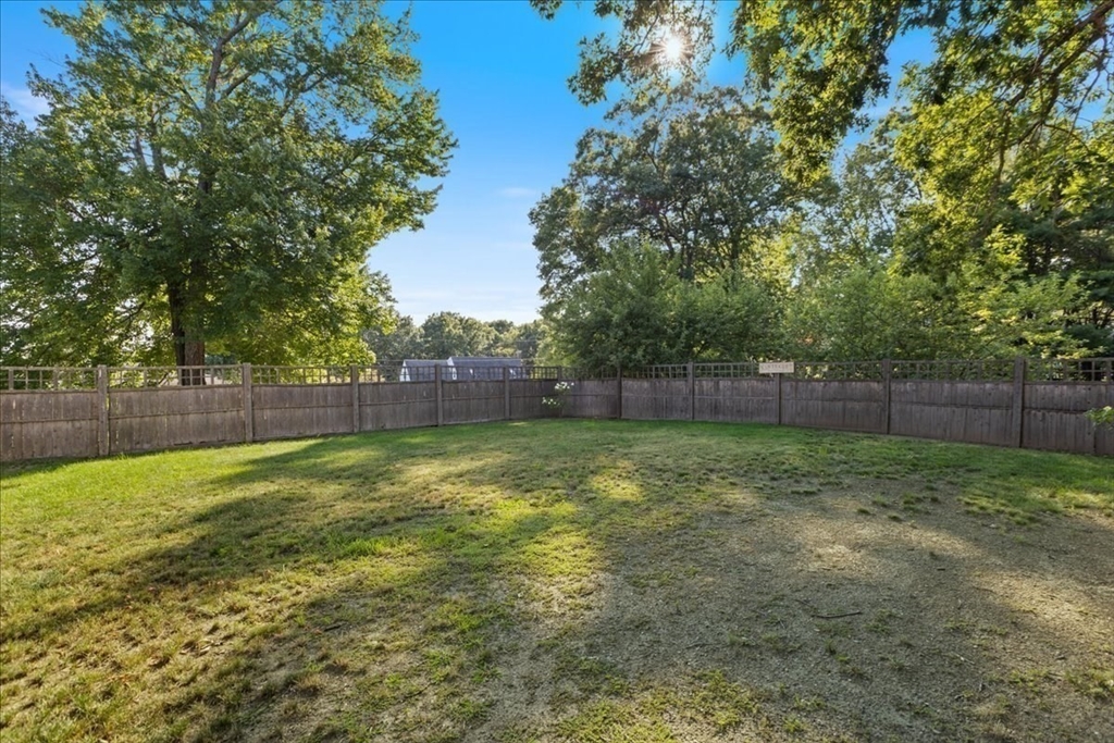 49 Longfellow Dr
