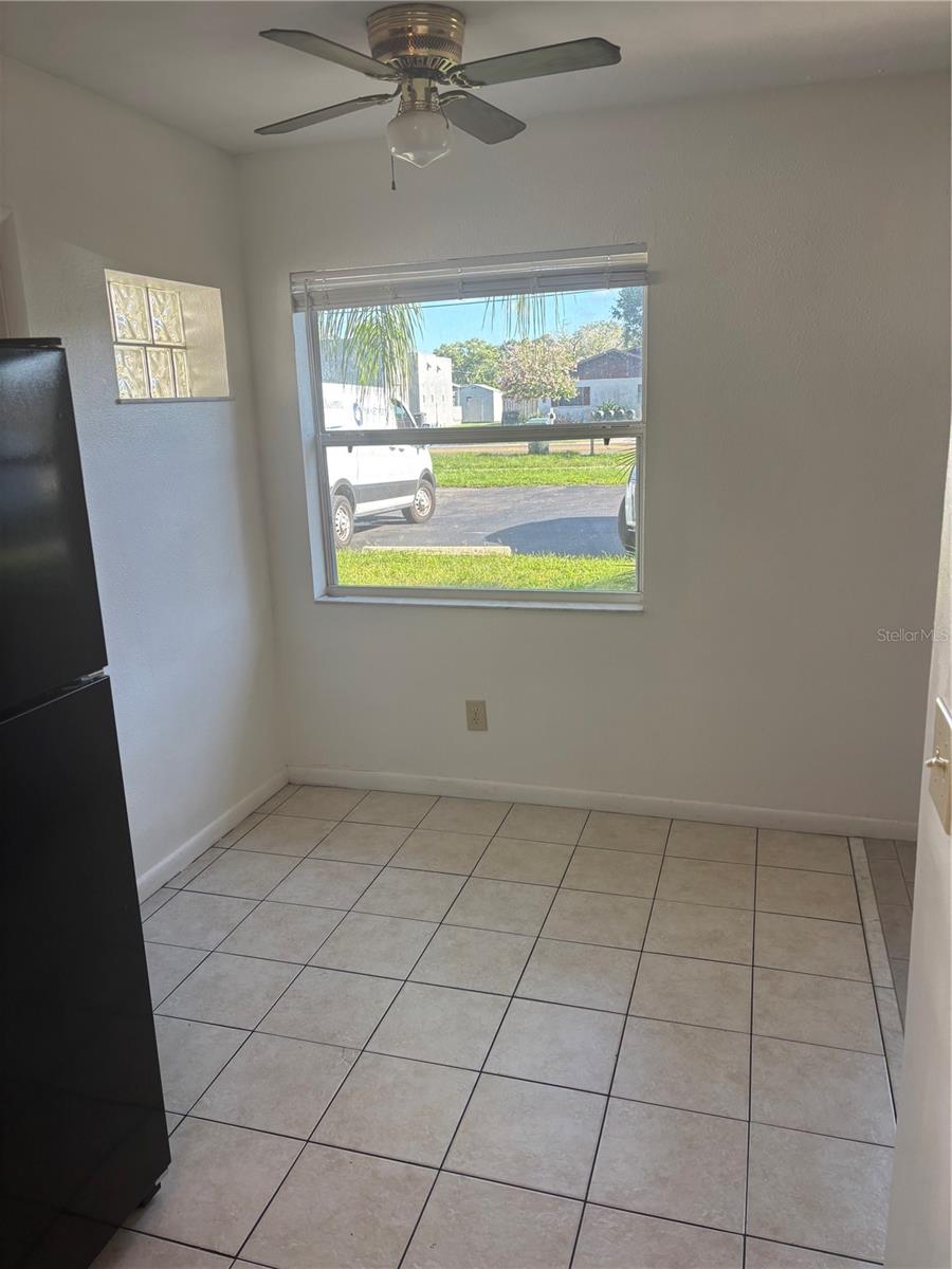 614 ROSERY RD NW
