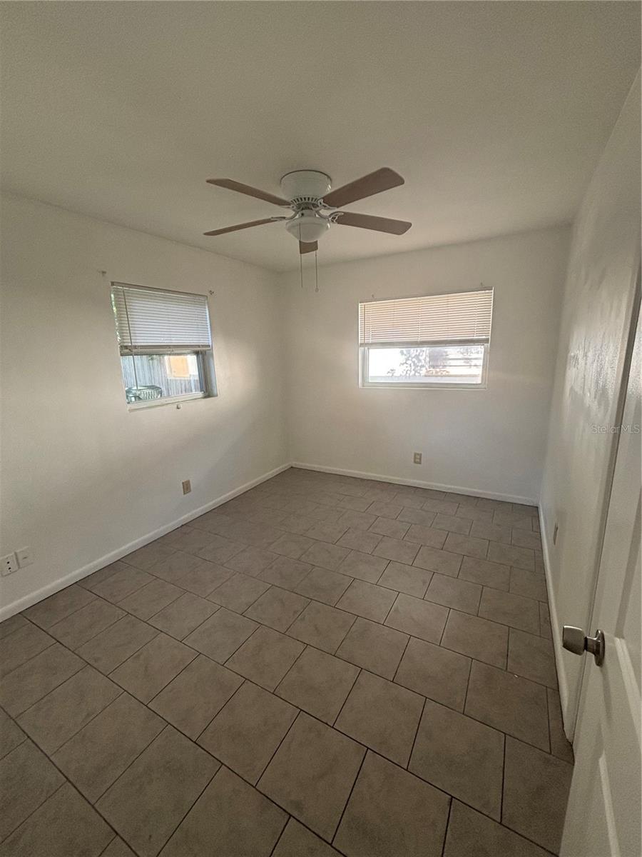 614 ROSERY RD NW