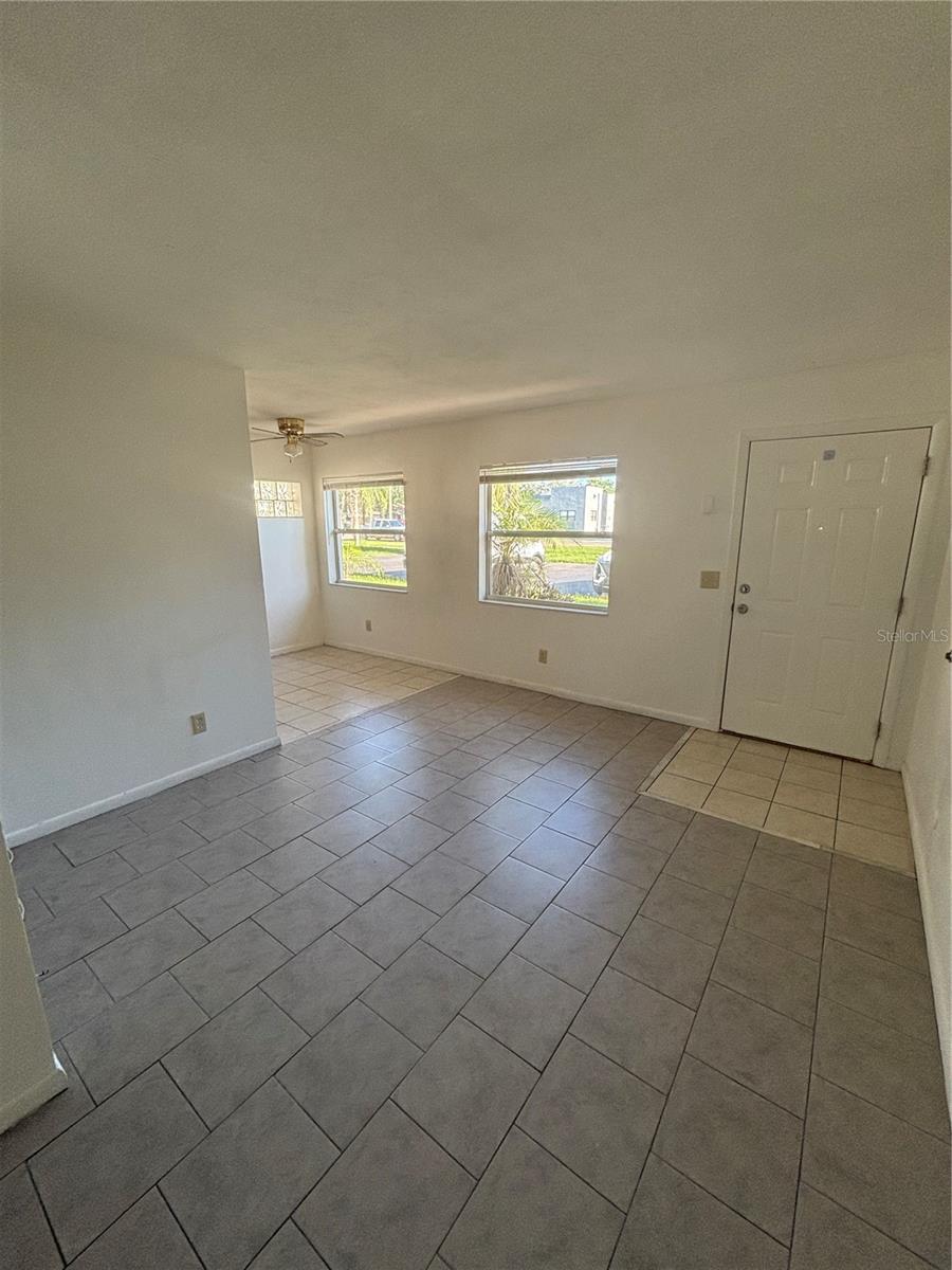 614 ROSERY RD NW