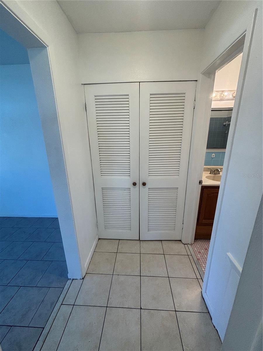614 ROSERY RD NW