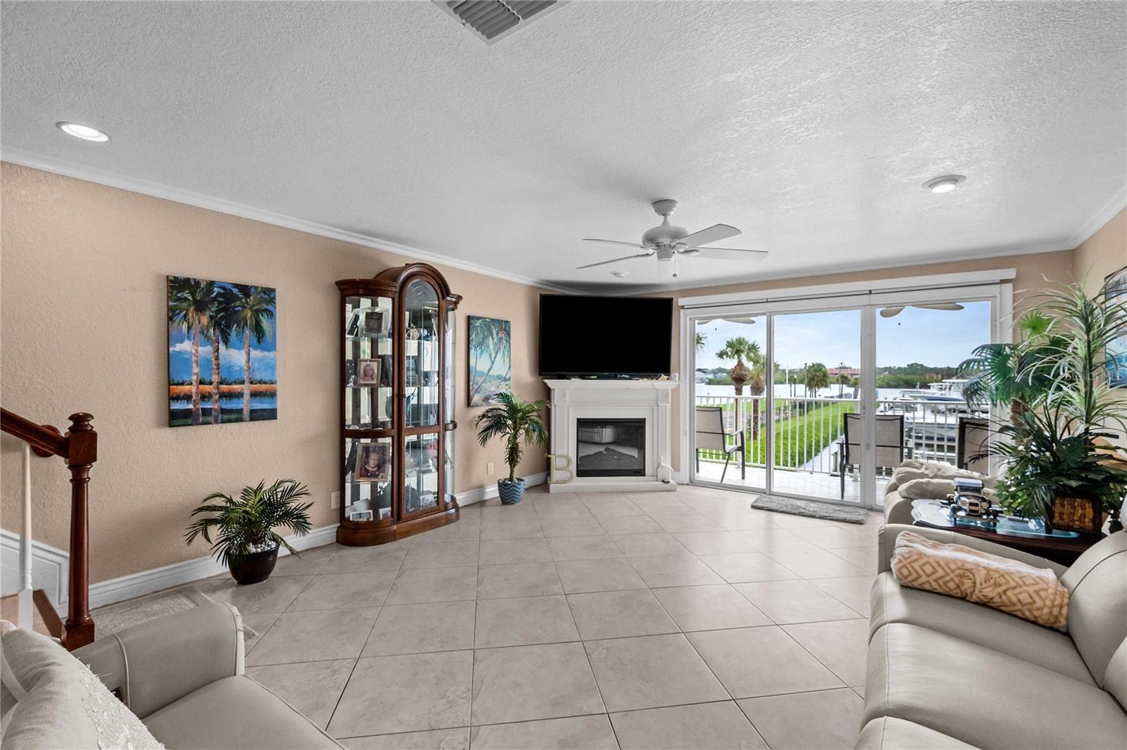19651 GULF BLVD #B2