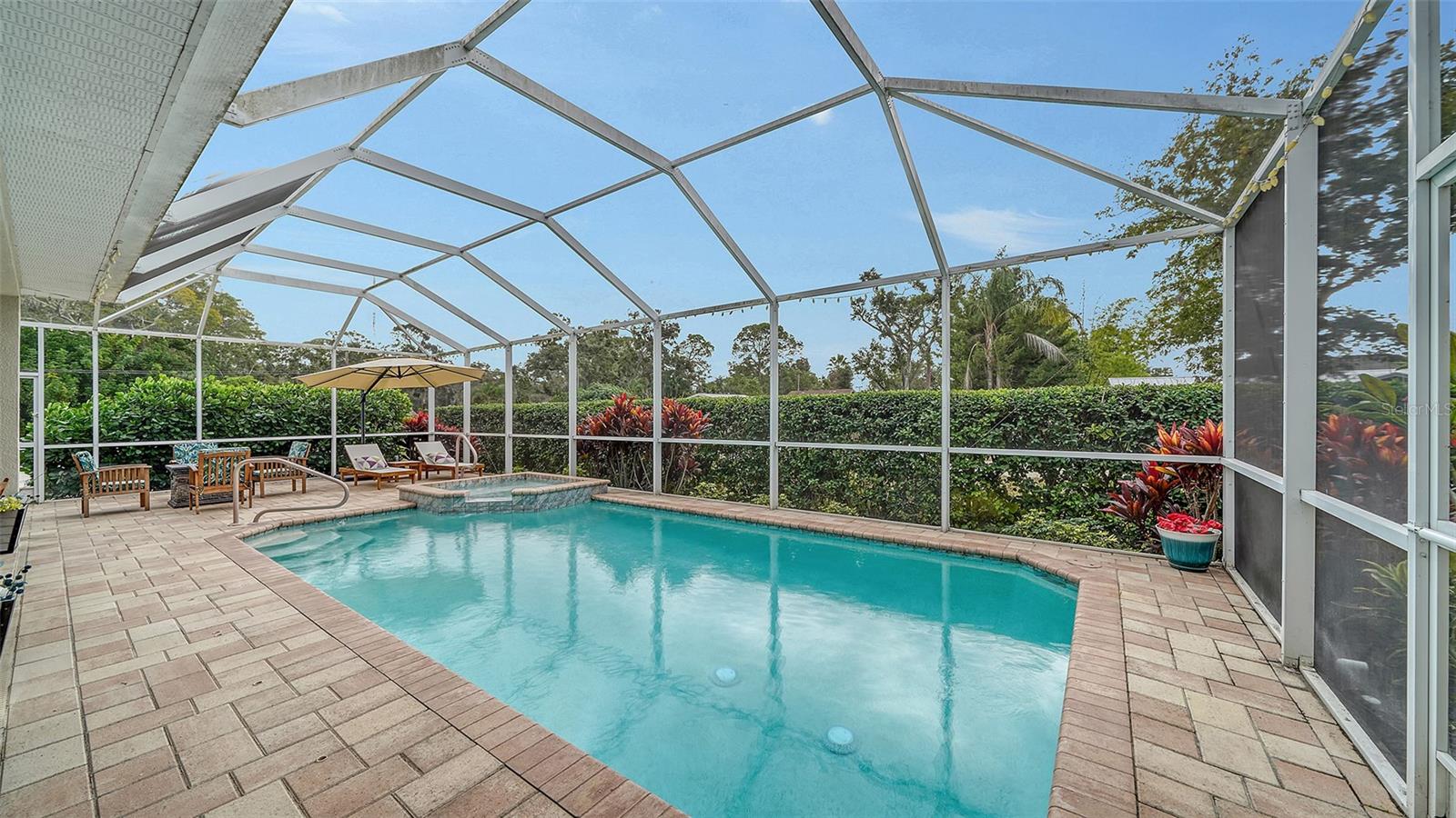 4878 WILD DOVE LN