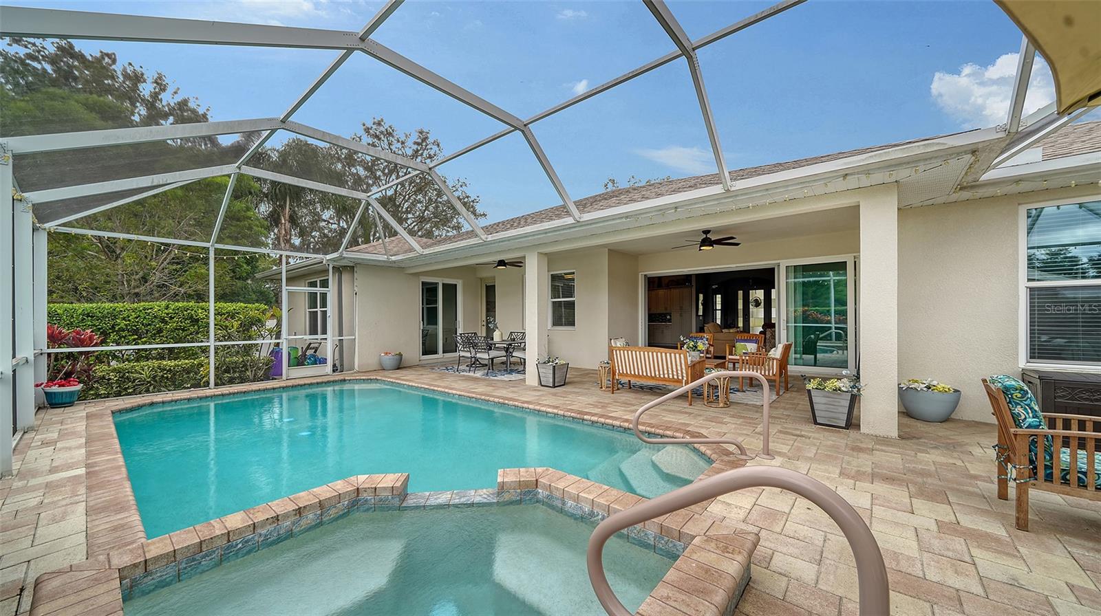 4878 WILD DOVE LN