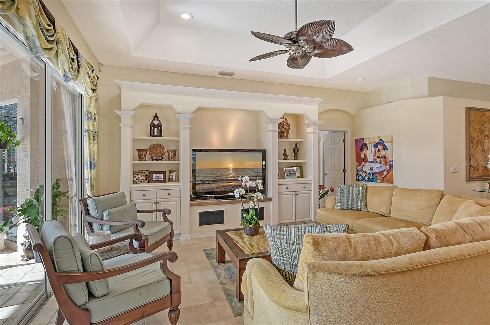 5212 HIGHBURY CIR
