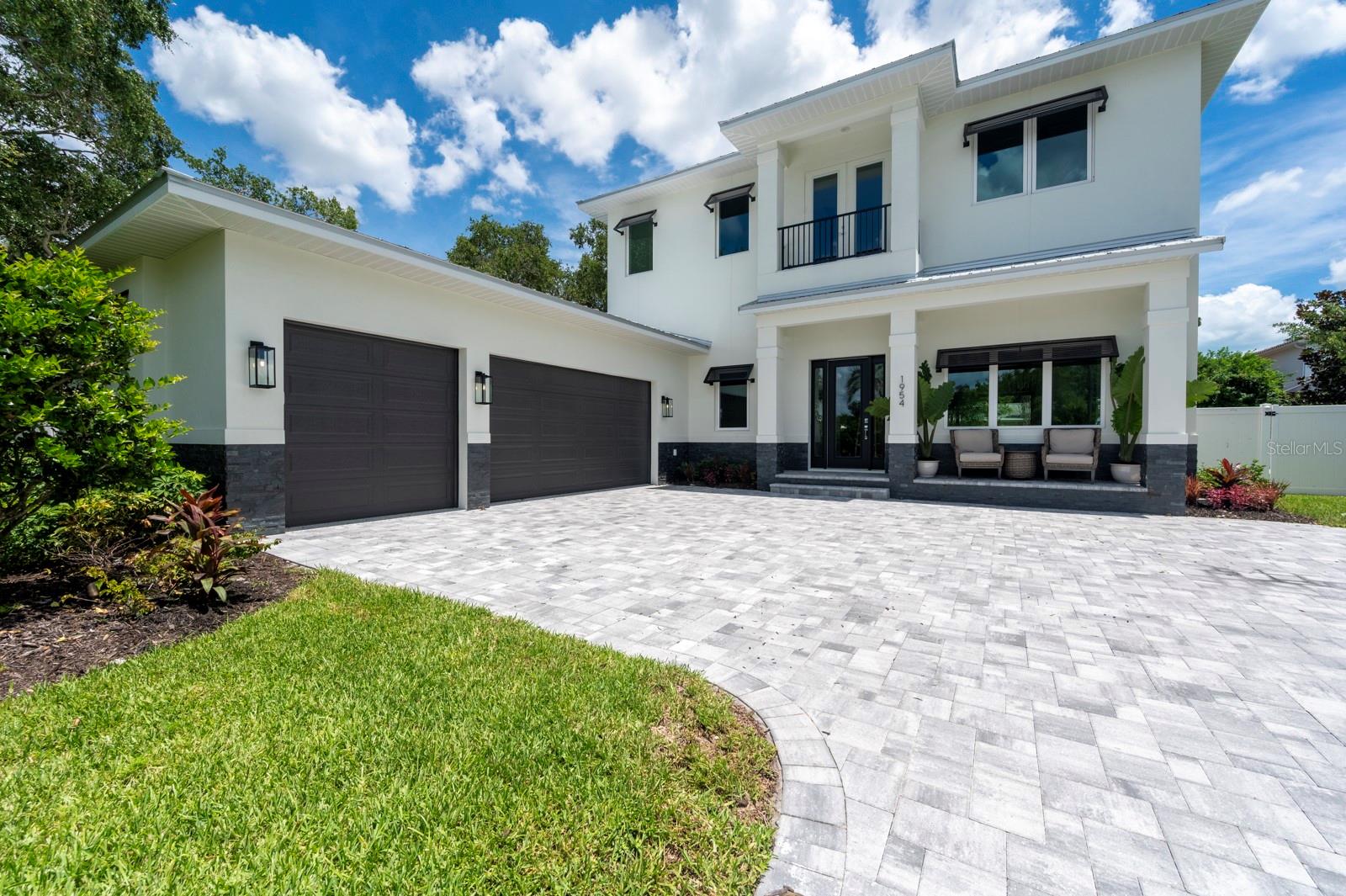 1954 GOLDENROD ST W