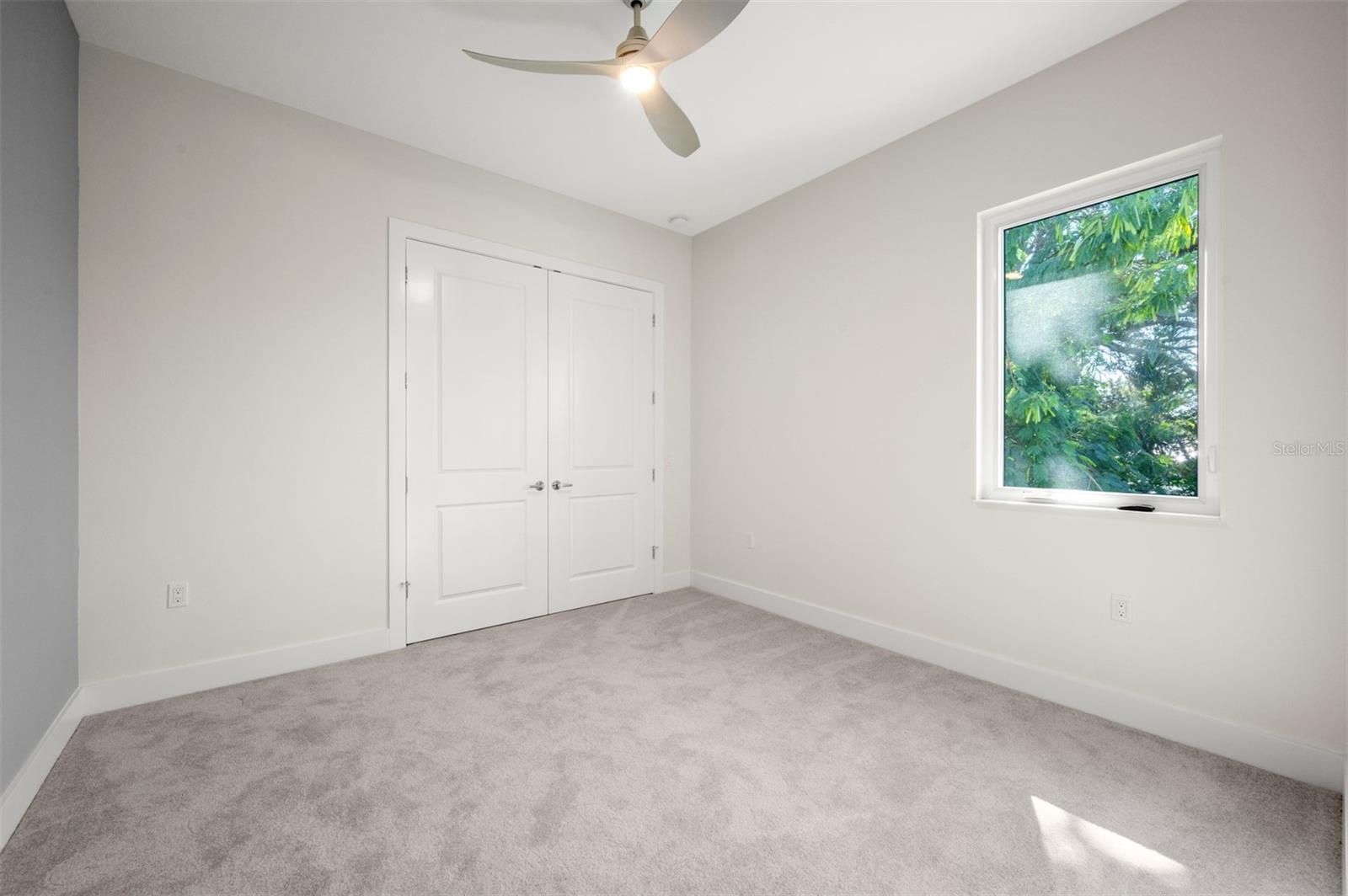 1954 GOLDENROD ST W