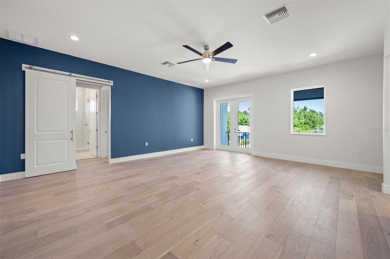 1954 GOLDENROD ST W