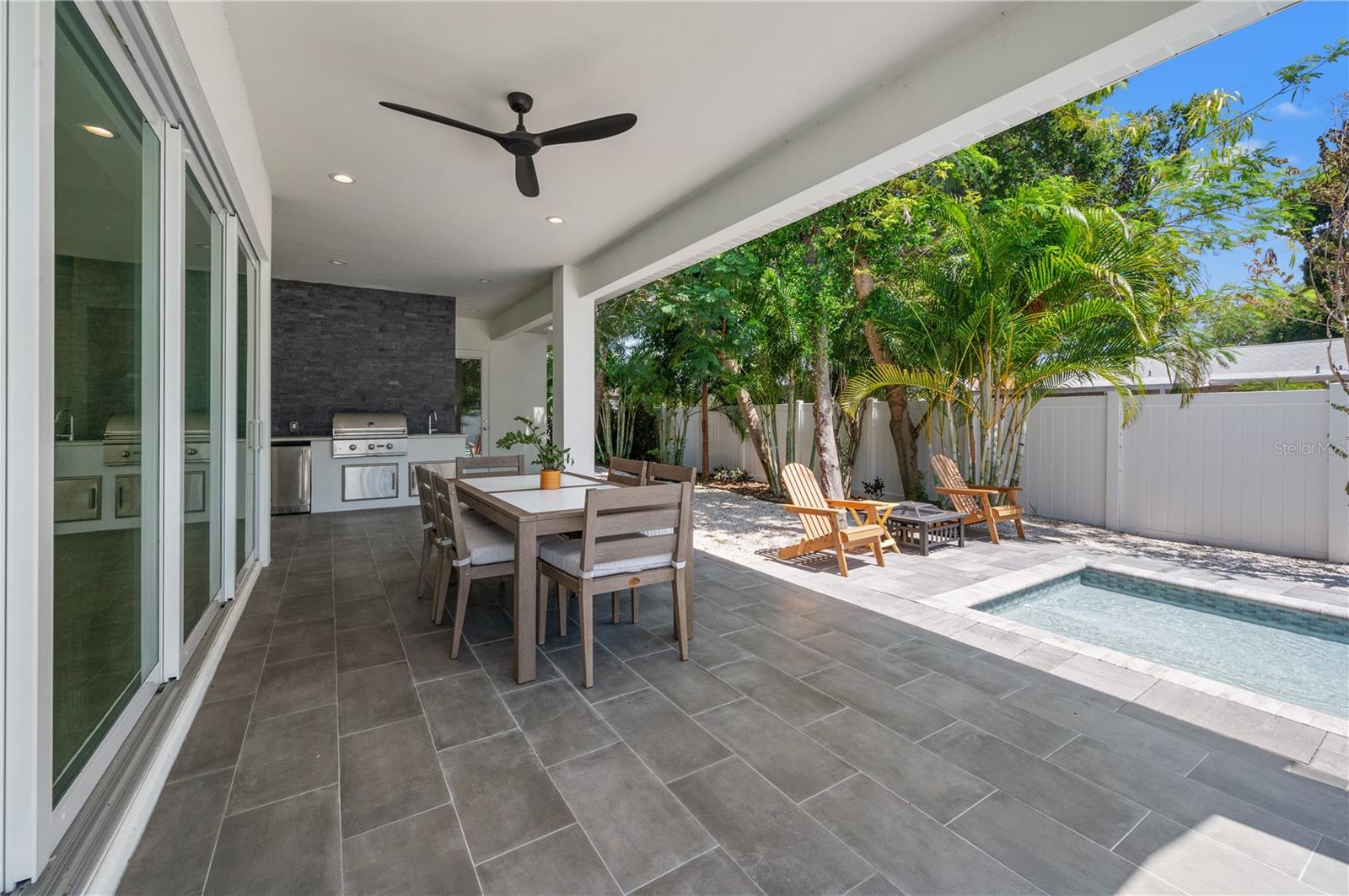 1954 GOLDENROD ST W