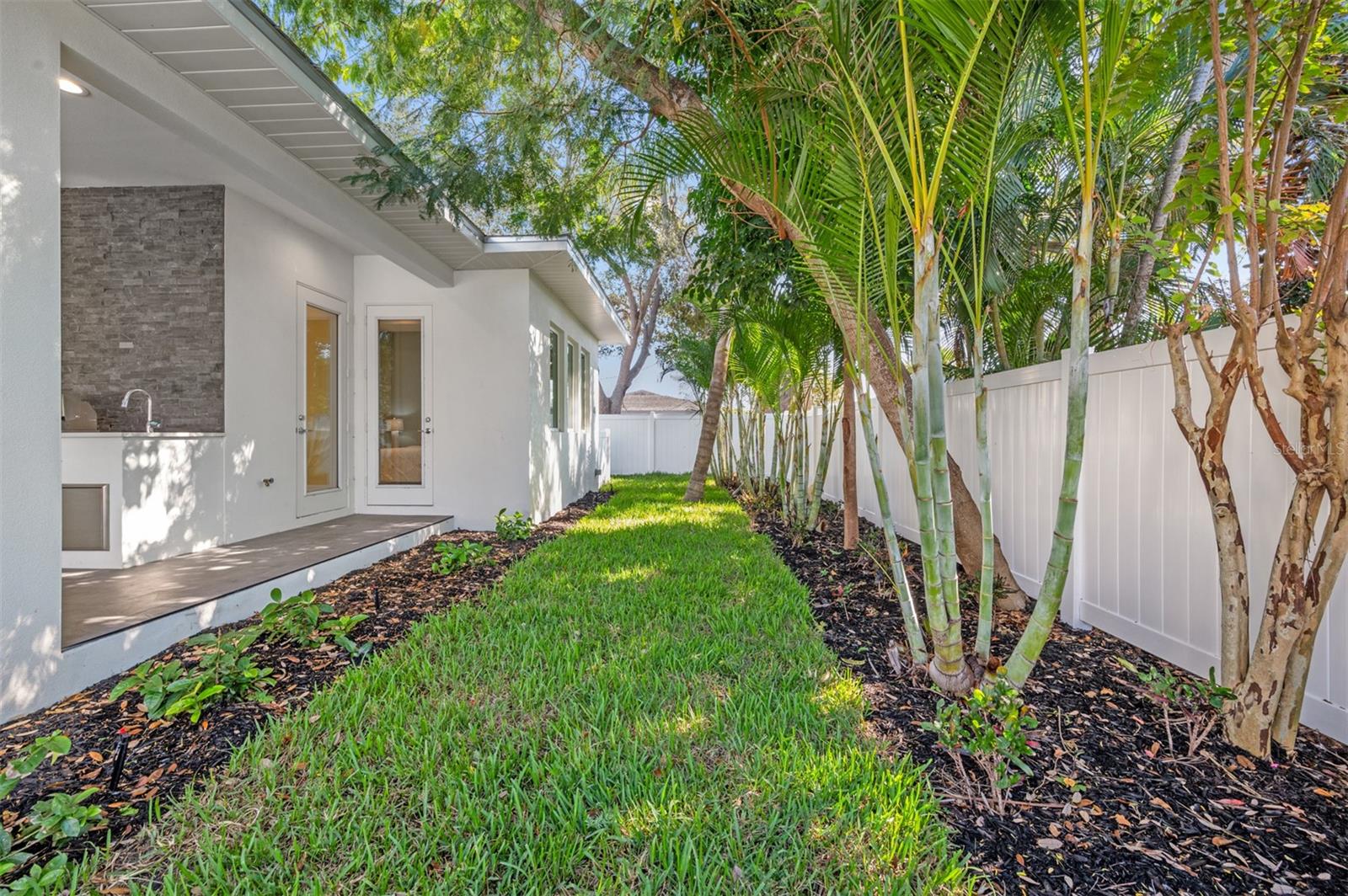 1954 GOLDENROD ST W