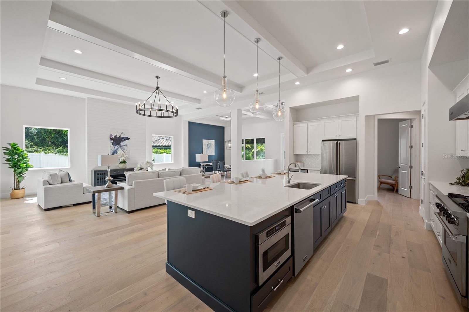 1954 GOLDENROD ST W