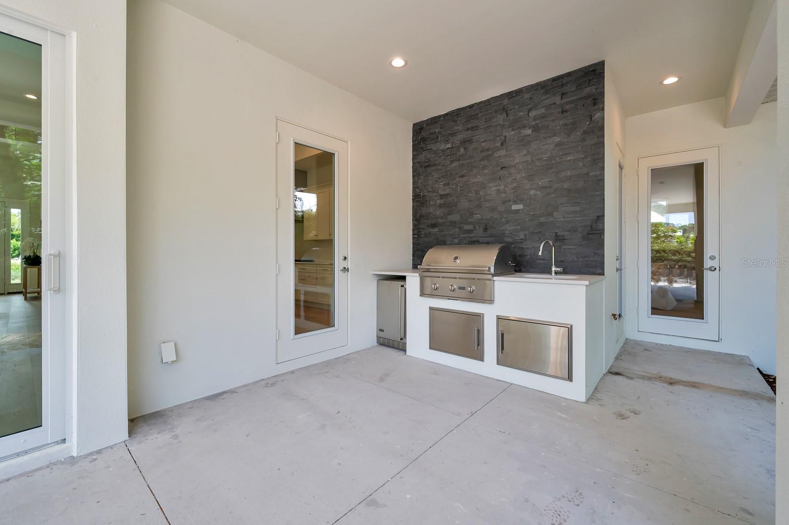 1954 GOLDENROD ST W