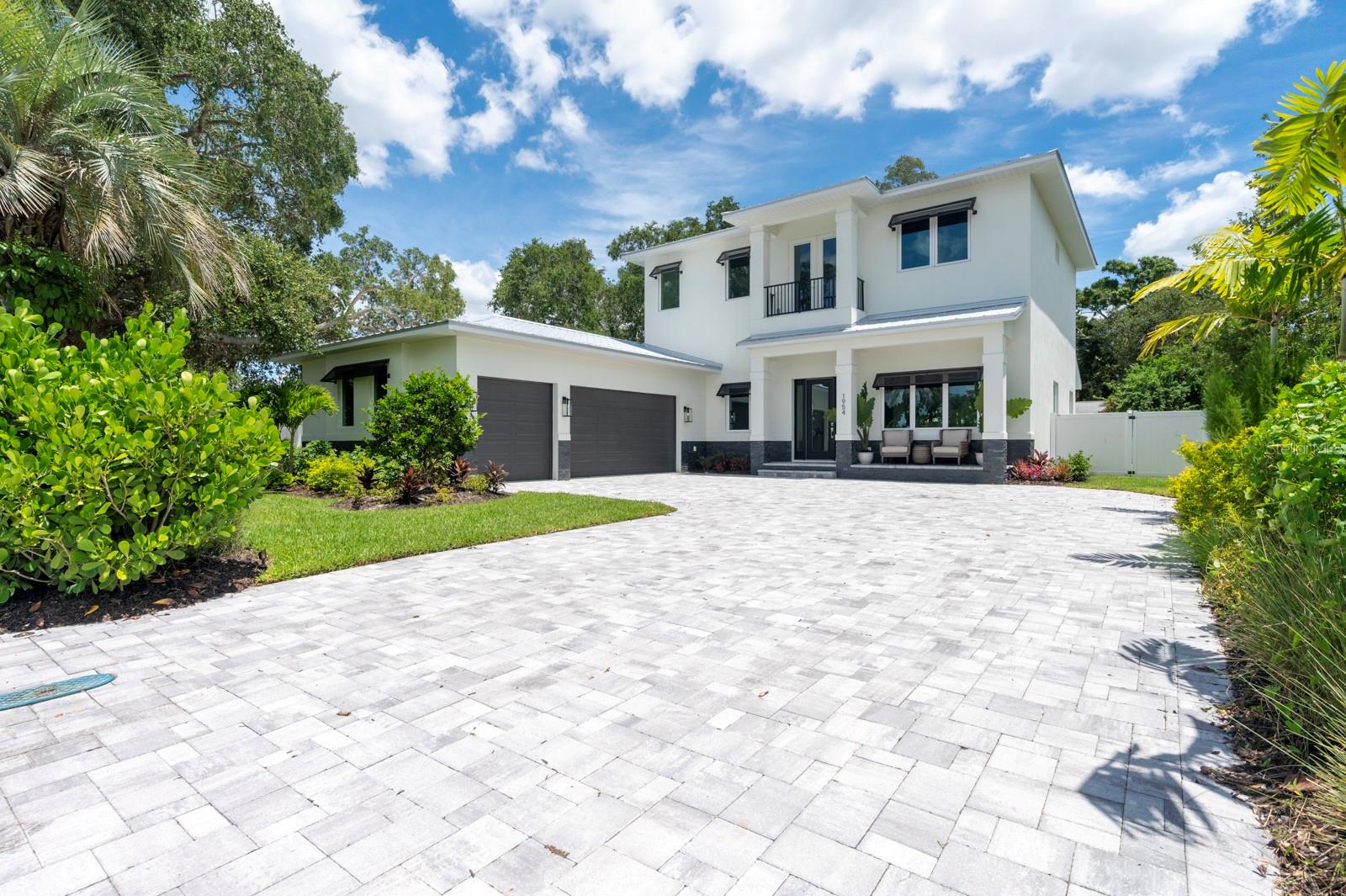 1954 GOLDENROD ST W