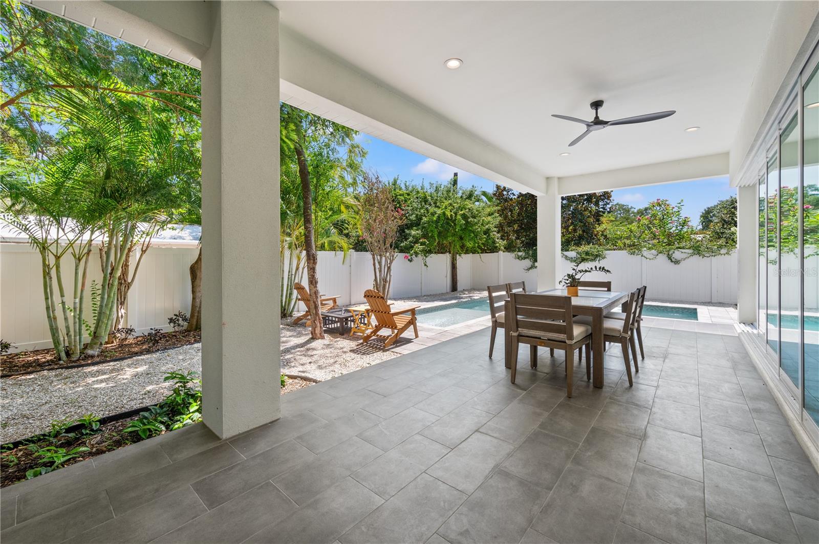 1954 GOLDENROD ST W