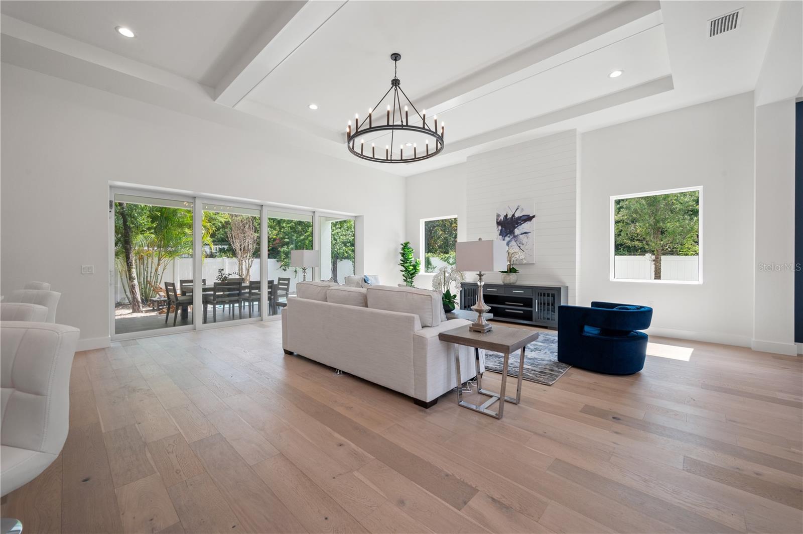 1954 GOLDENROD ST W