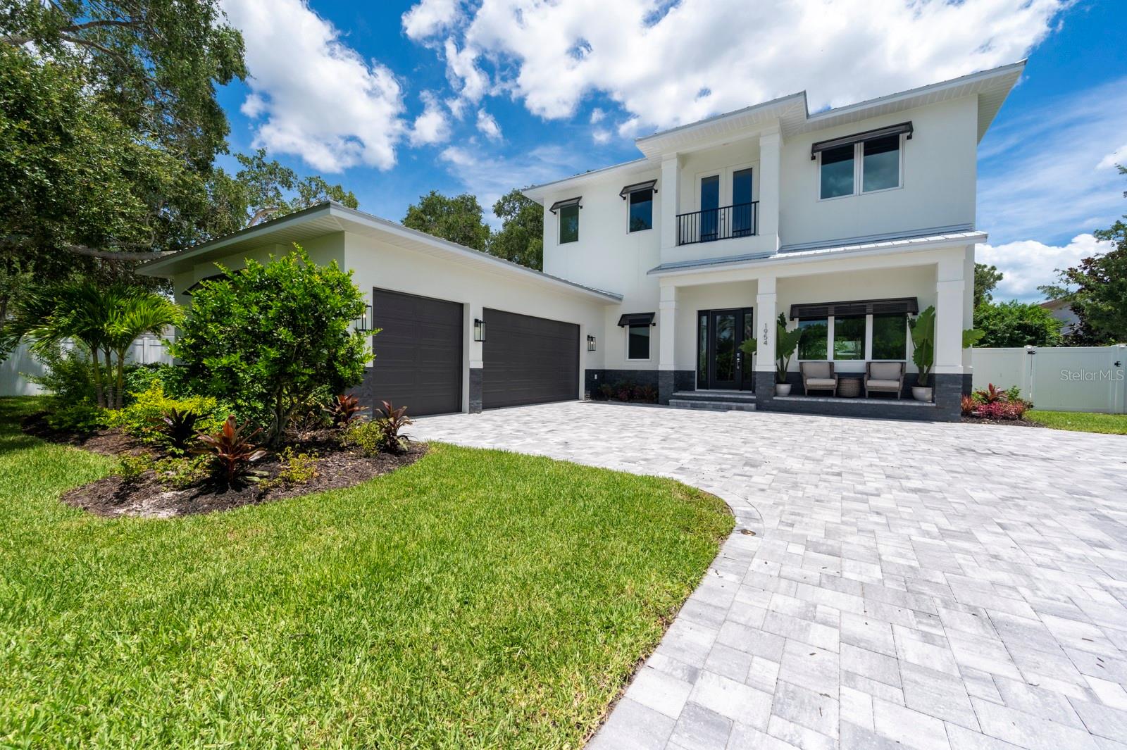 1954 GOLDENROD ST W