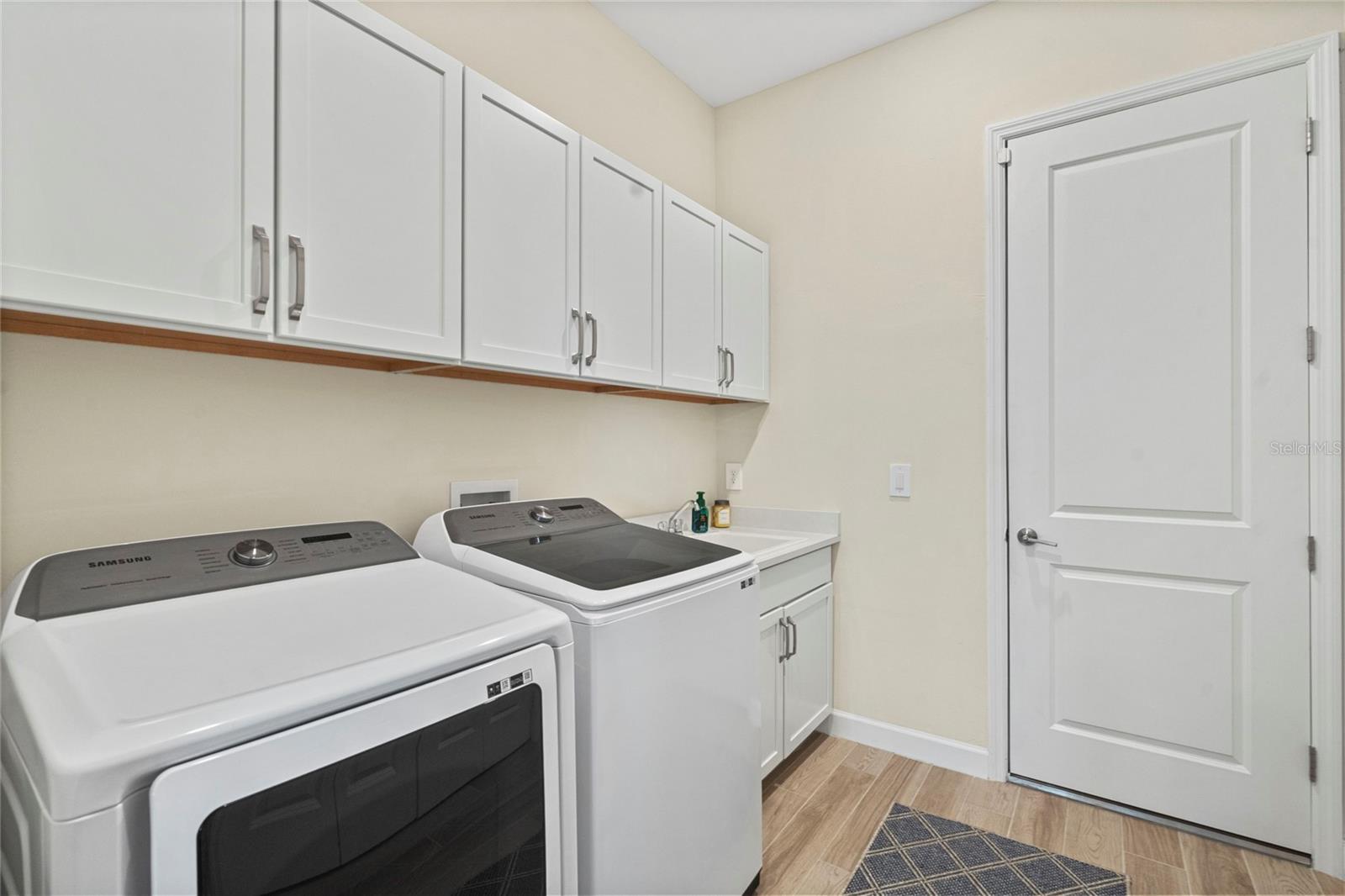 4938 COASTAL DAYS LN