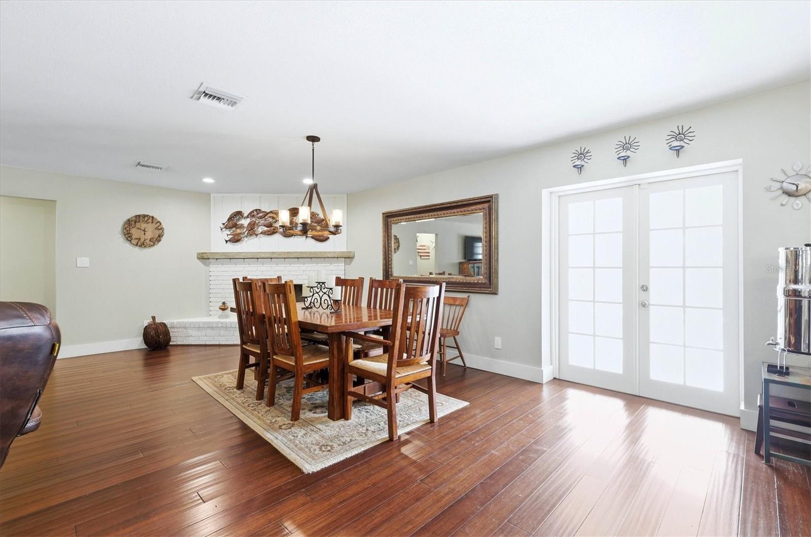 5505 BENEVA WOODS CIR