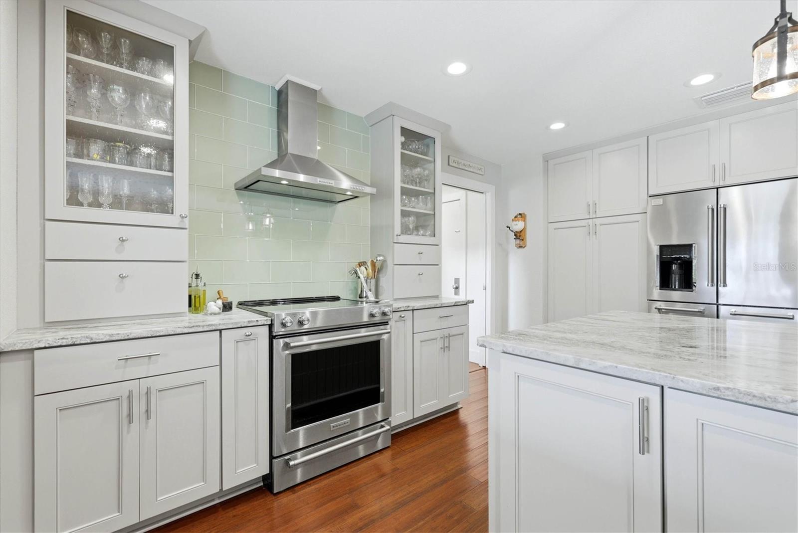 5505 BENEVA WOODS CIR