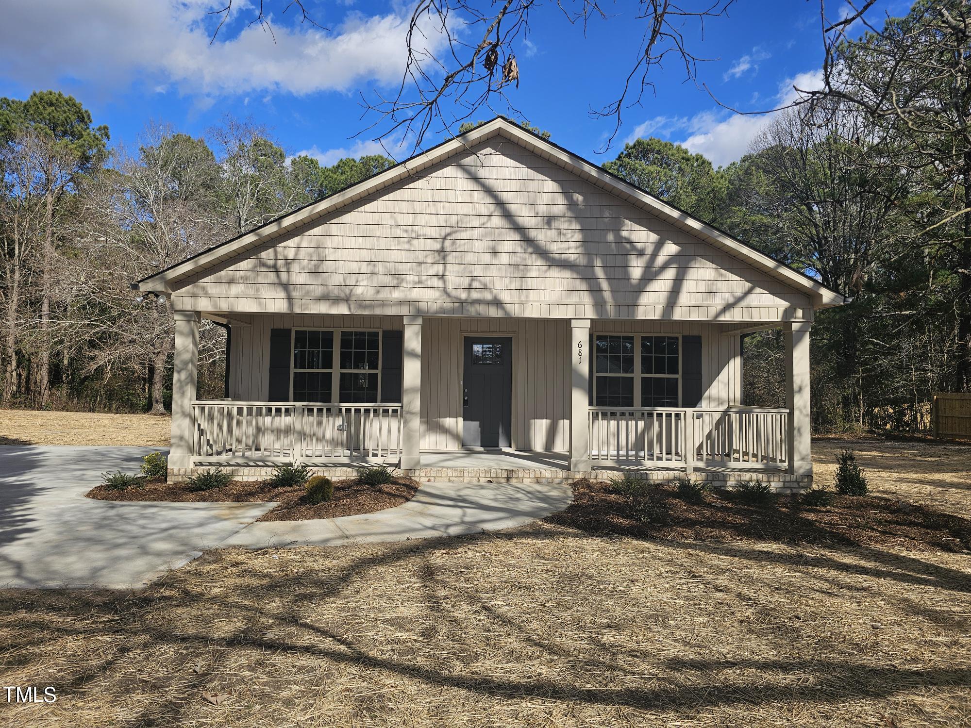 681 S Lincoln Street