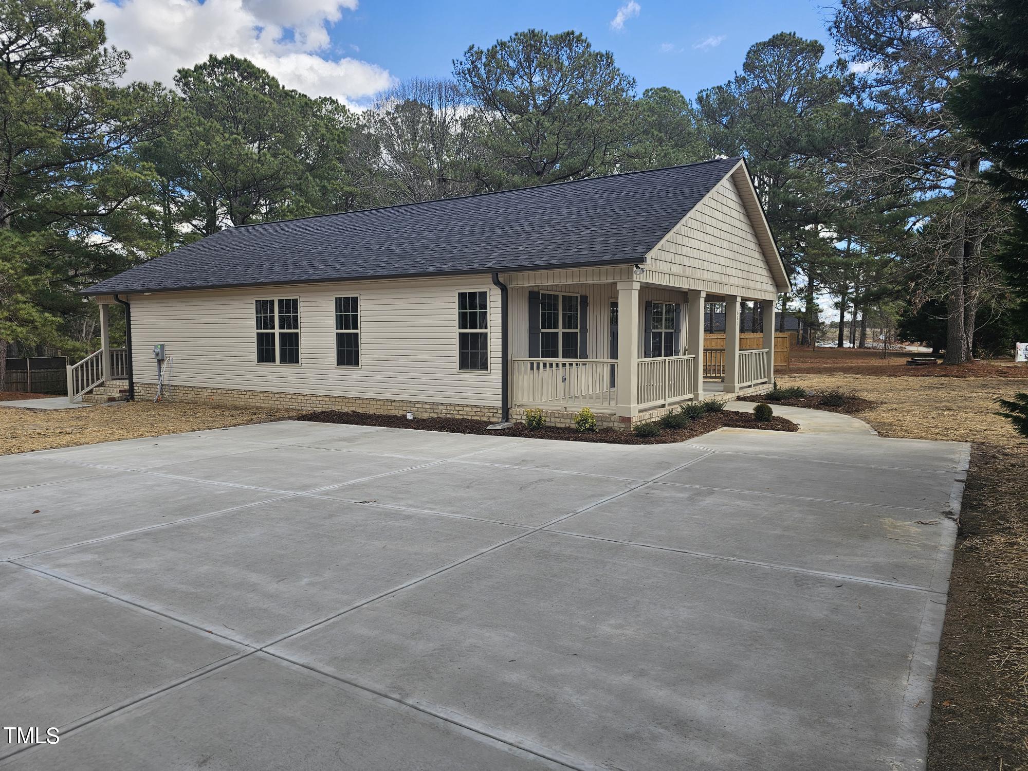 681 S Lincoln Street