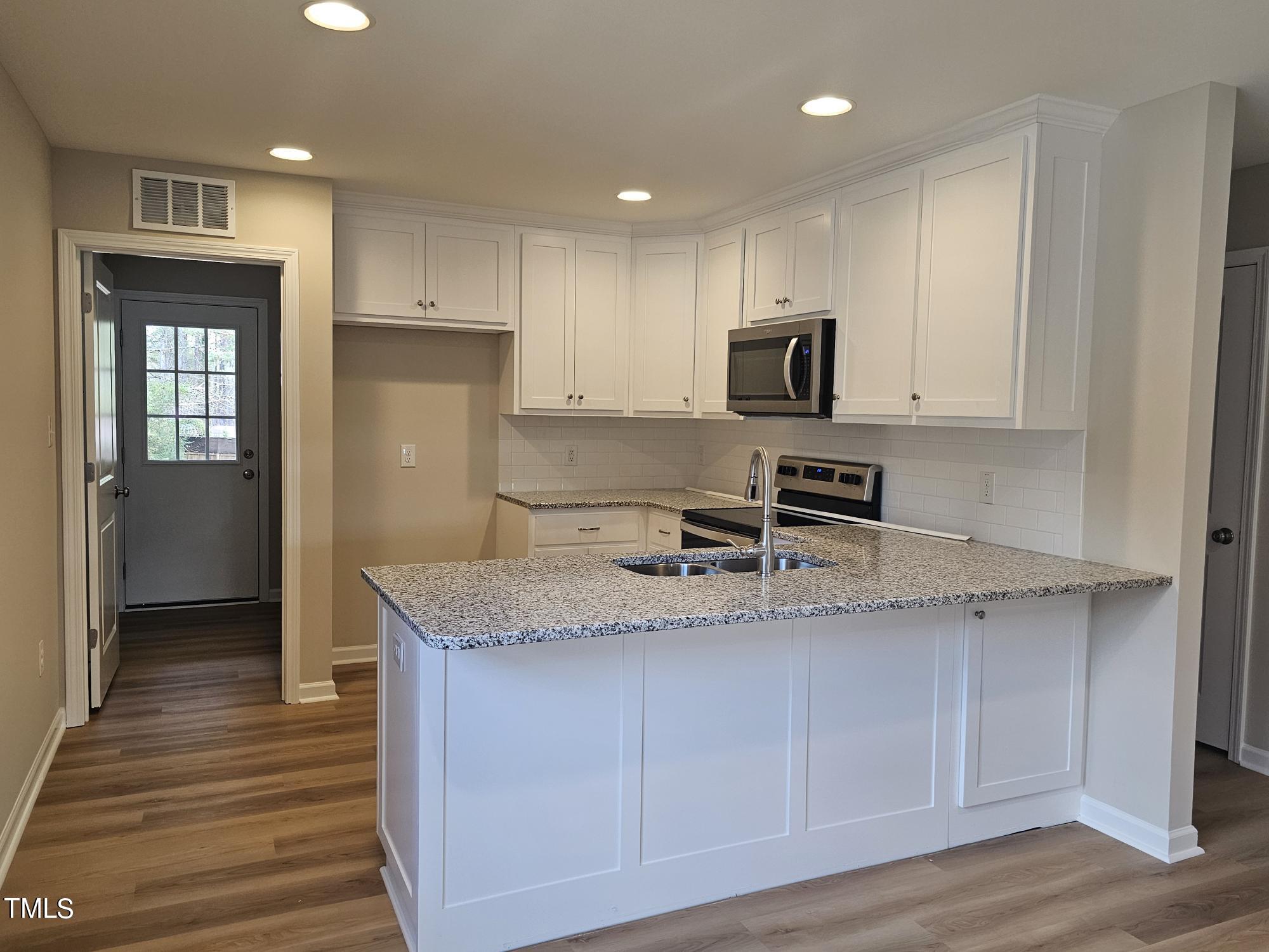 681 S Lincoln Street