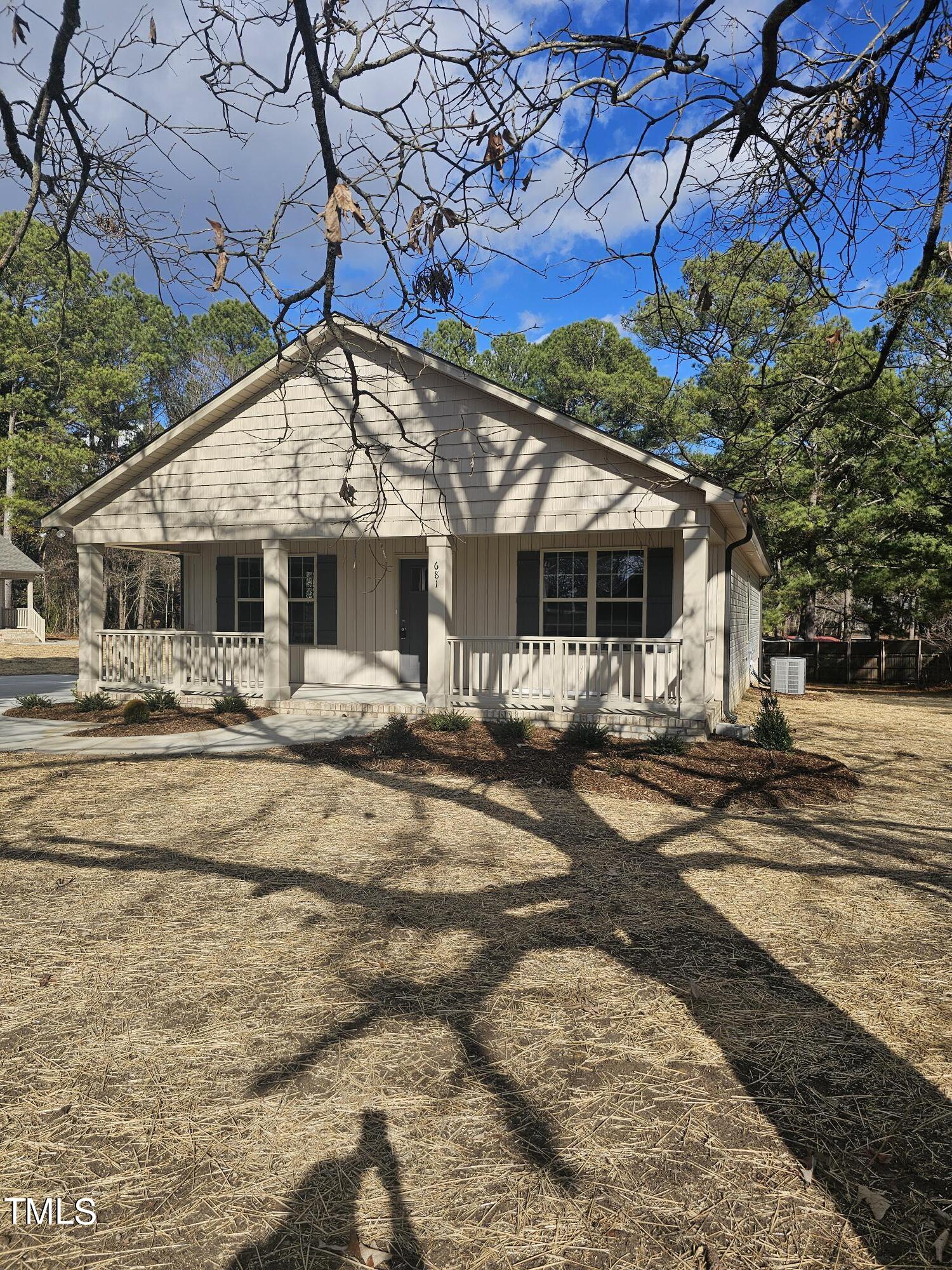 681 S Lincoln Street