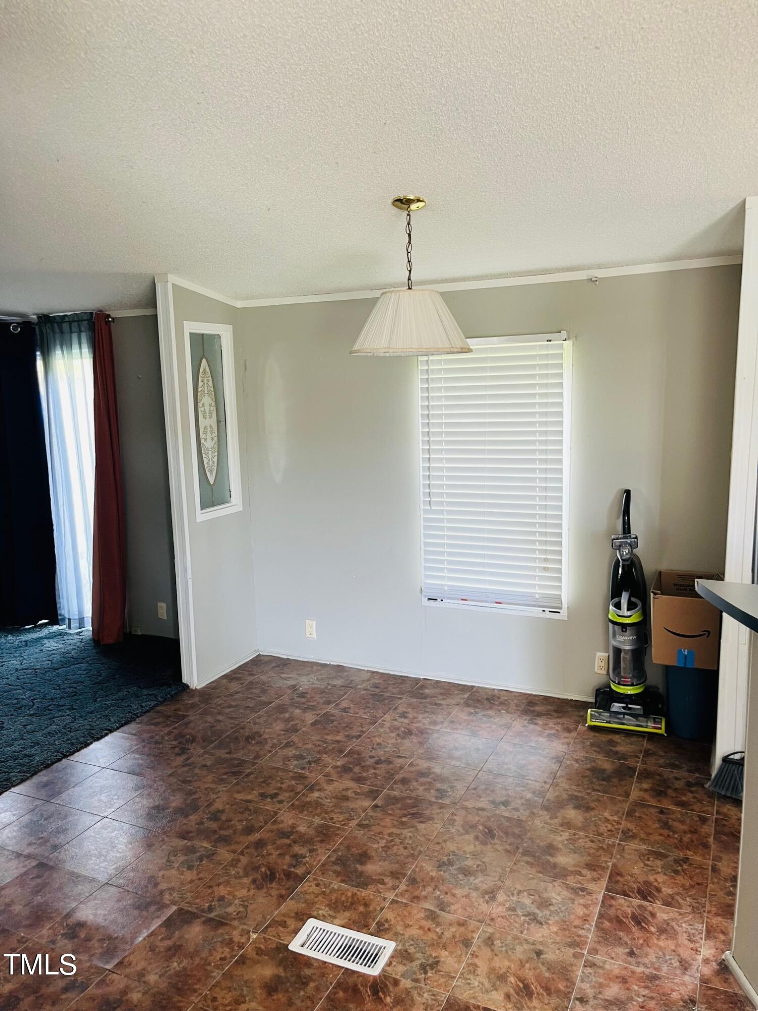 41 Artesian Spring Lane